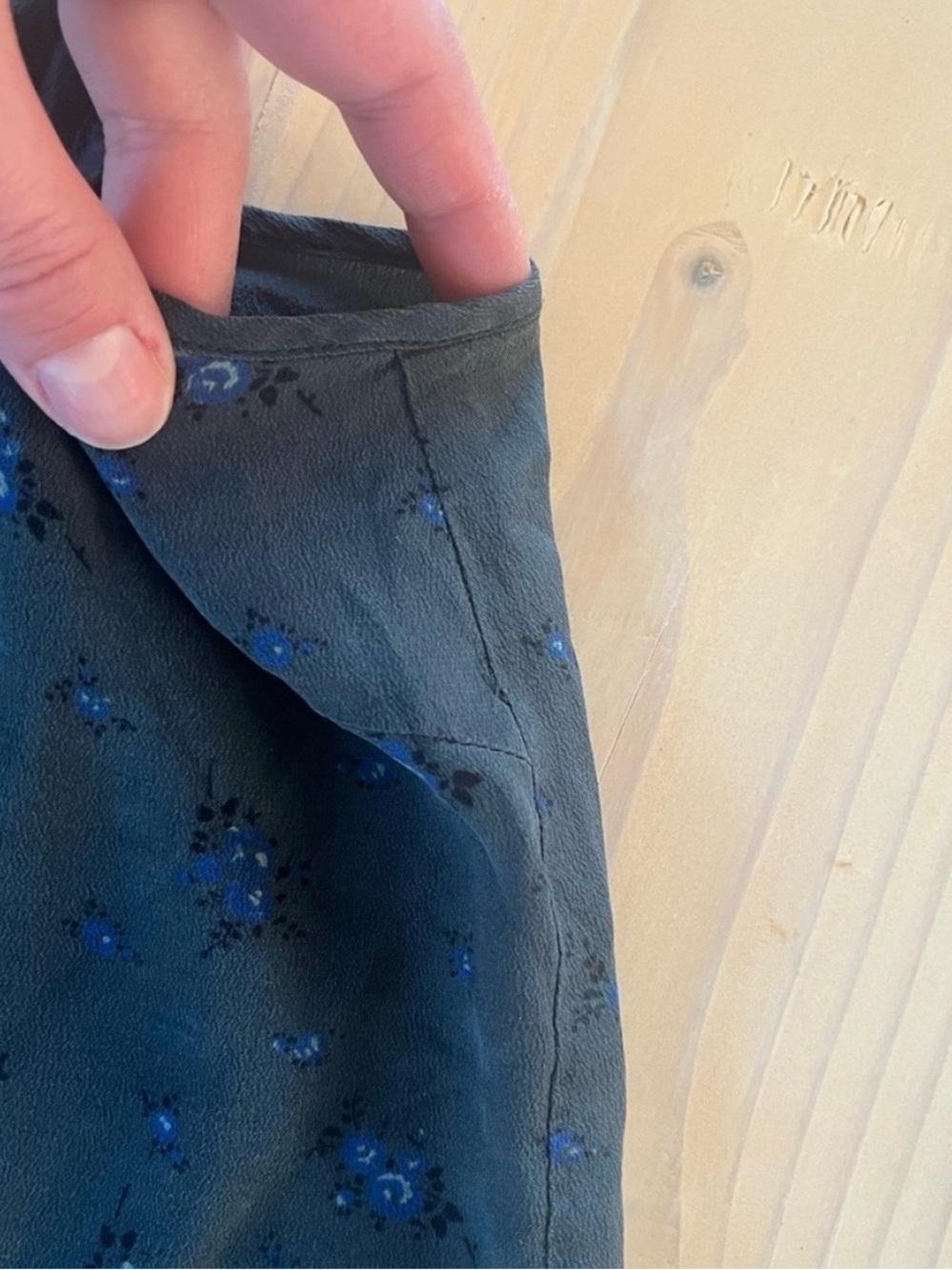 Wilfred 100% Silk Dark Teal Floral Camisole - Picture 9 of 16